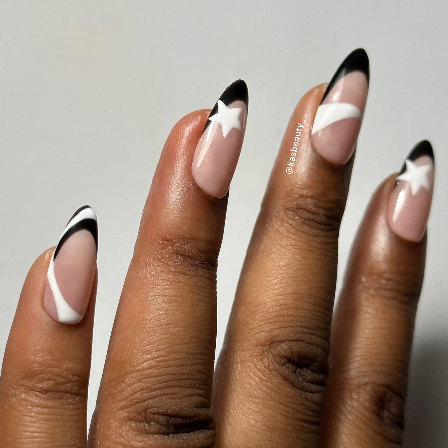 Mars Press On Nails